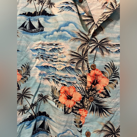 Men’s Collared Hawaiian Button Down Shirt - Picture 3 of 3